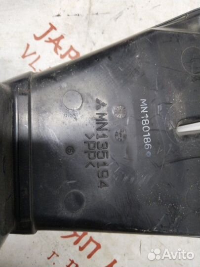 Воздухозаборник Mitsubishi Lancer 9 4G15 2006