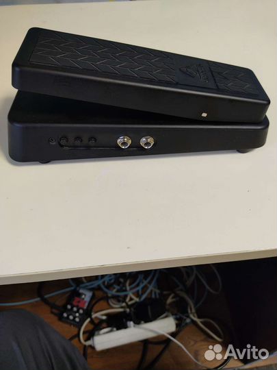 Педаль эффекта Wha-wha,музыкальная