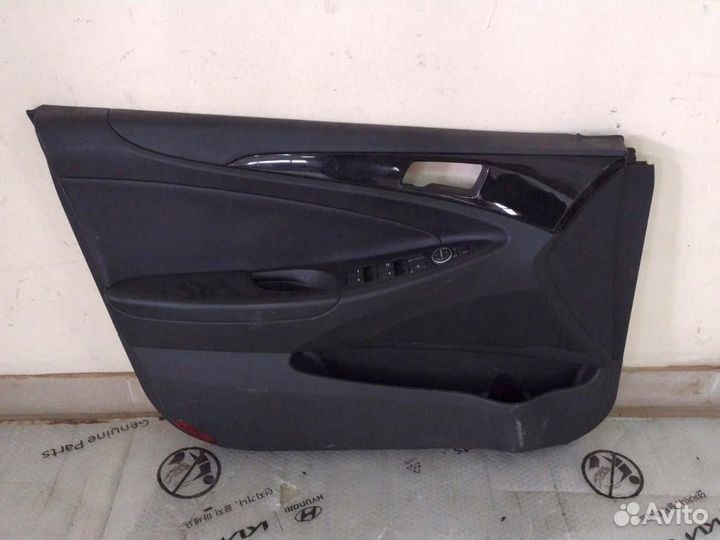 Обшивка двери передней левой Hyundai Sonata YF