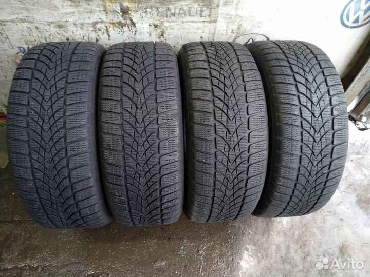 Dunlop SP Winter Sport 4D 225/55 R17 97H