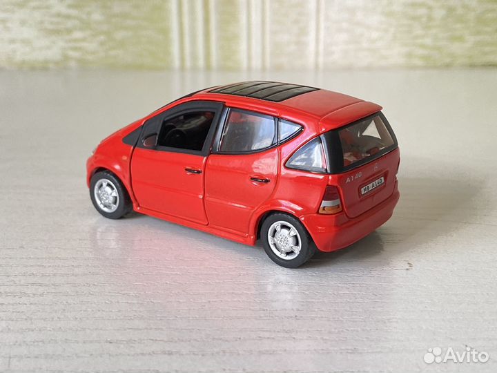 Модель Mercedes-Benz A-class 1:43