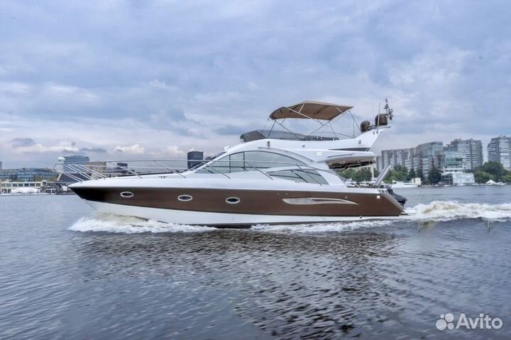 Моторная яхта Galeon 440 FLY