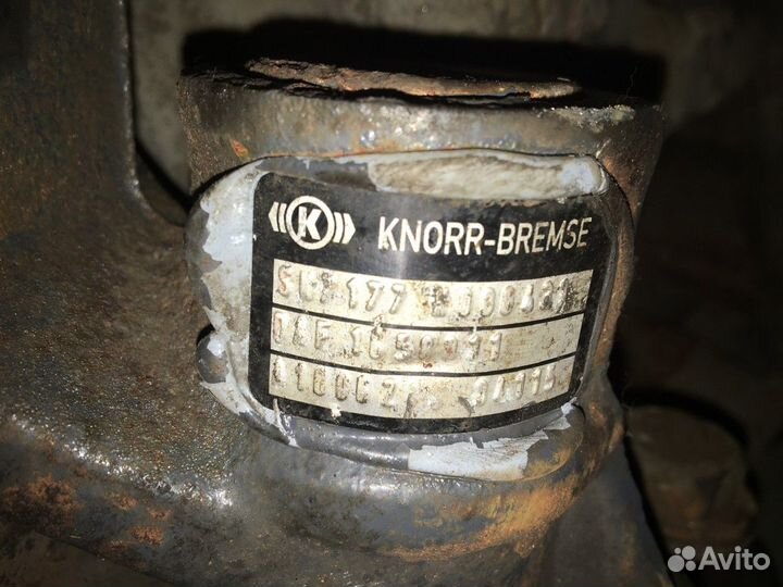 Суппорт передний левый Daf 95XF, Daf CF, Daf XF105