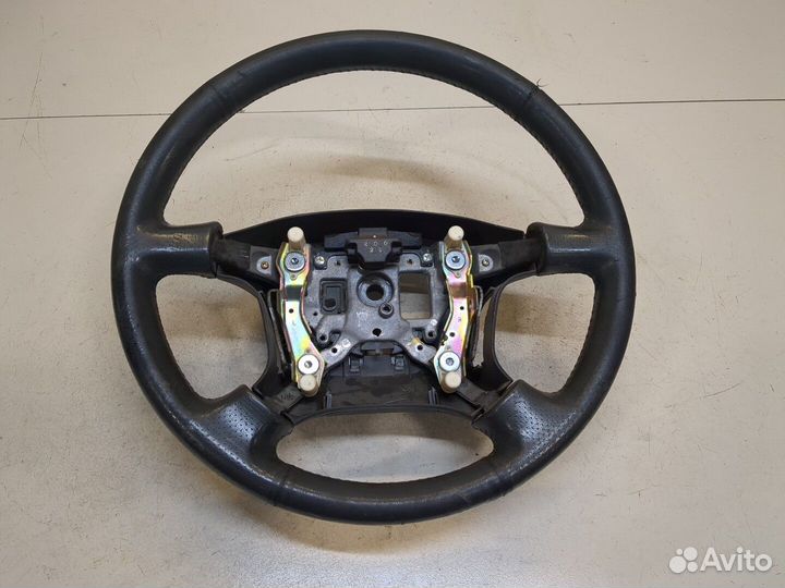 Руль Nissan Elgrand, 1998