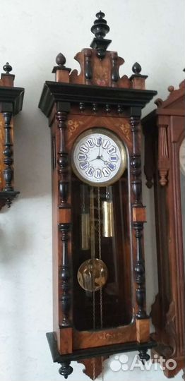 Старинные настенные часы