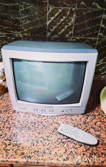 Телевизор Sanyo цветной