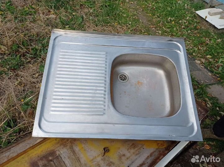 Мойка для кухни из нержавейки