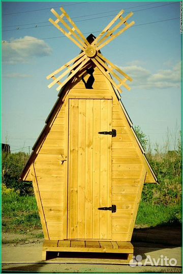 Уличный туалет с декором VDS