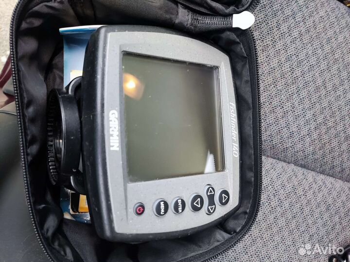 Эхолот garmin fish finder 140+ струбцина+акб+сумка