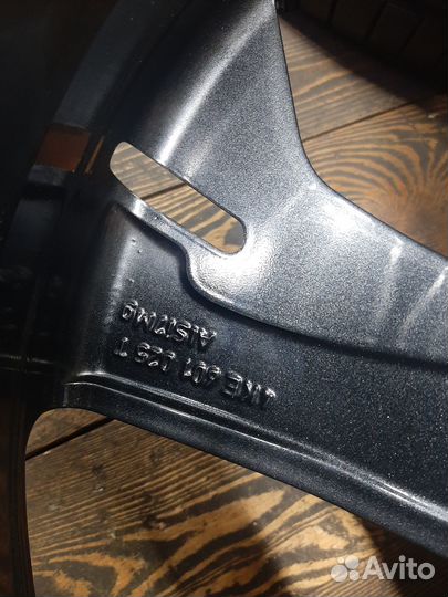 R20 Bridgestone Alenza 001 255/55, PCD 5x112 DIA 66.6