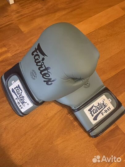 Боксерские перчатки Fairtex BGV11 F-DAY