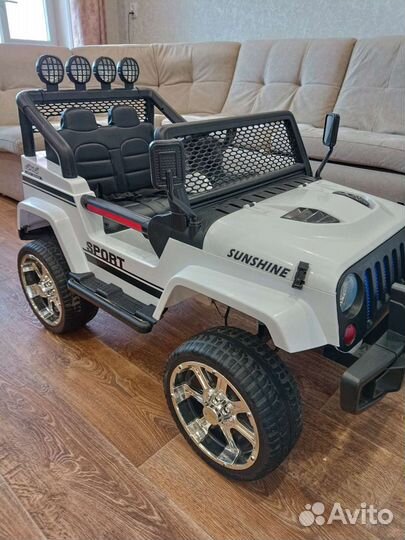 Детский электромобиль джип