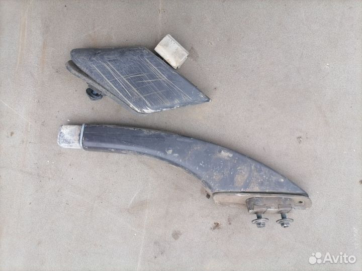 Крепёж рейлинга для saab 9-5 1997-2010