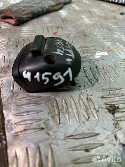 Кнопка управления магнитолой на руль Chevrolet