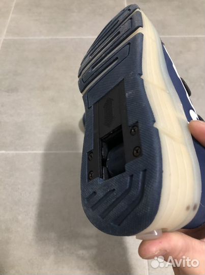 Кроссовки роллеры