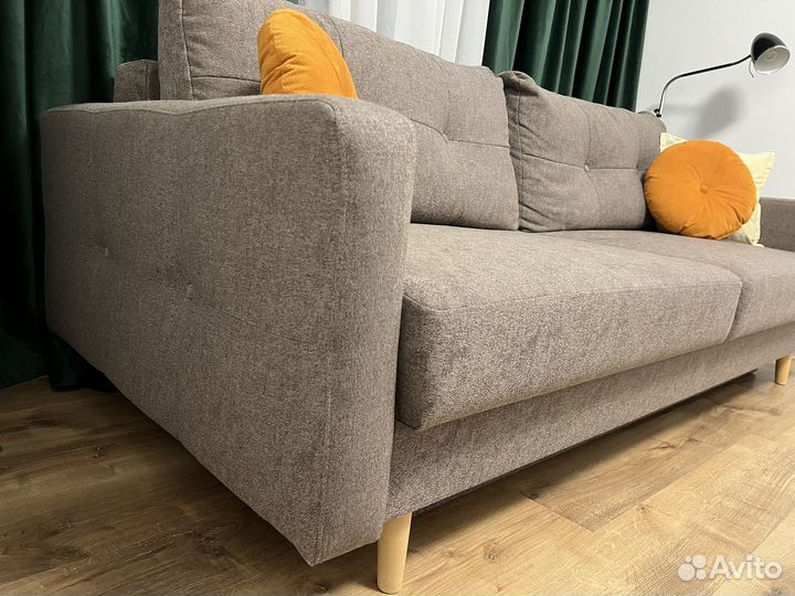 Диван в скандинавском стиле