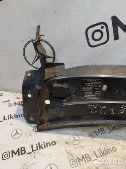 Панель передняя верхняя Mercedes Ml W164