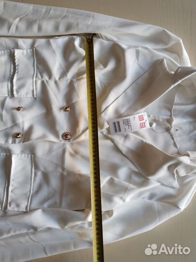 32. Плащ женский Uniqlo