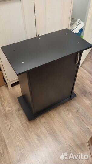 Продаю тумбу под аквариум
