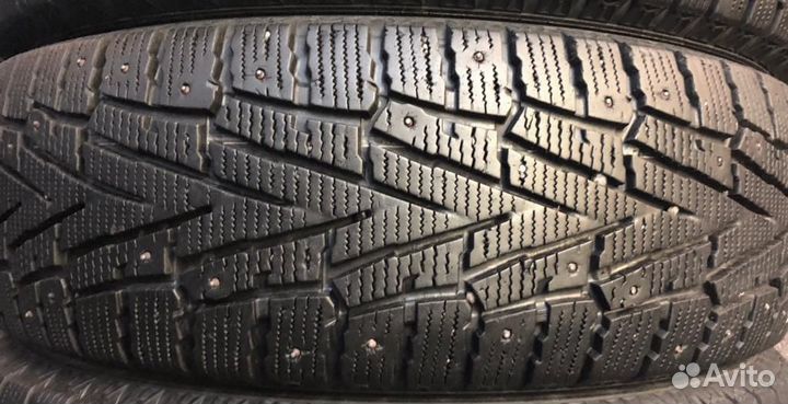 Roadstone Winguard WinSpike SUV 225/65 R17