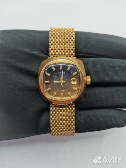 Часы наручные Заря 30 камней AU10