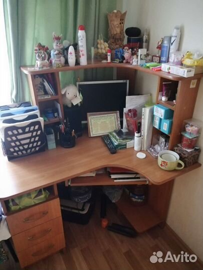 Компьютерный стол