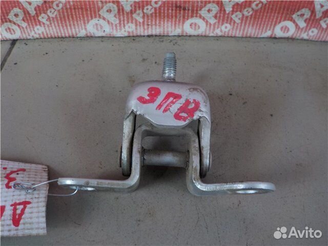 Петля двери верхняя задняя правая Toyota Corolla