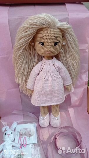 Вязаная кукла ручной работы