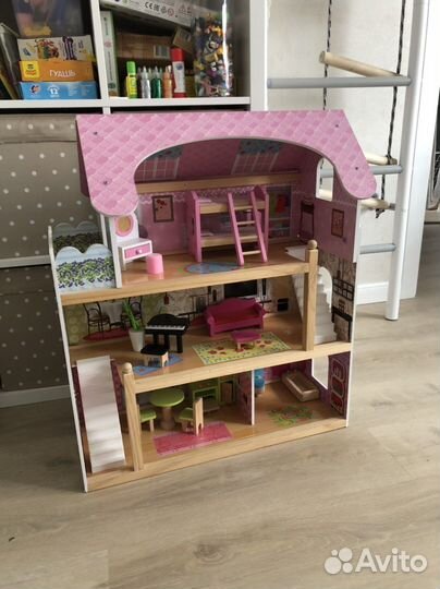 Домик кукольный