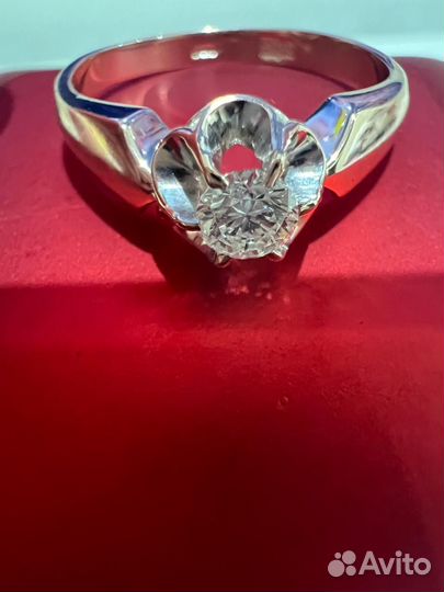 Золотое кольцо с бриллиантом СССР Тюльпан