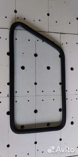 Продам стекла на Запорожец