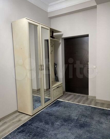 2-к. квартира, 73 м², 4/13 эт.