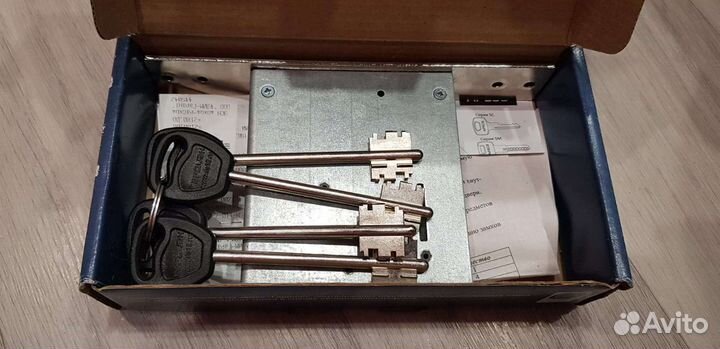 Замок дверной гардиан 30.01