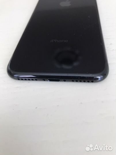 Телефон iPhone 7 корпус, крышка