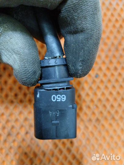 Датчик кислорода передний Audi Q5 I 8R cdnc 2011