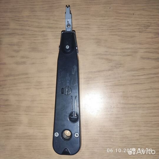 Инструмент для расшивания UTP кабеля