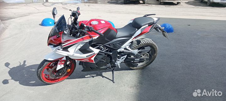 Мотоцикл Racer