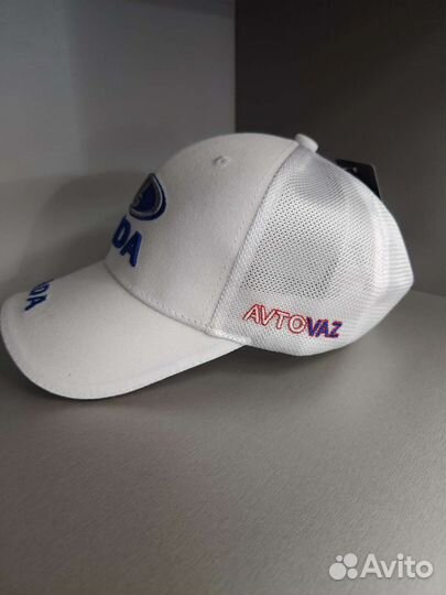 Кепка бейсболка Лада белая