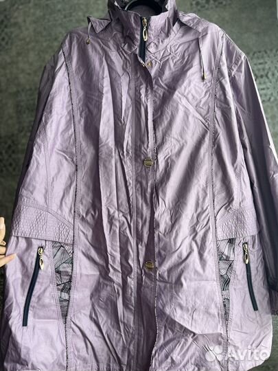 Ветровка женская