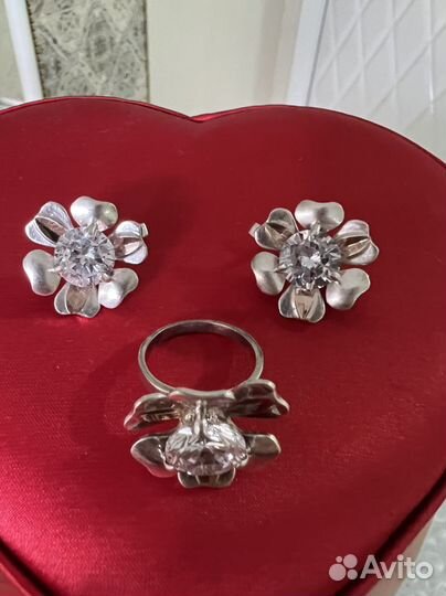 Серебряный комплект