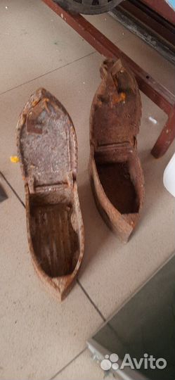 Старинный угольный утюг