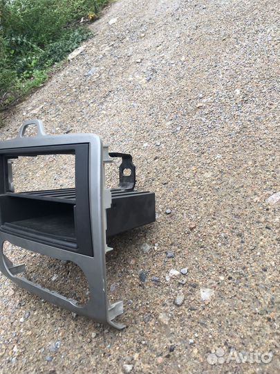 Рамка магнитолы на ford focus 2