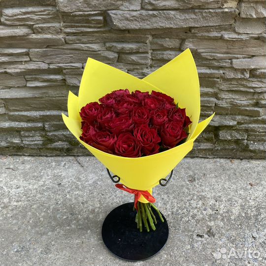 Букет красных мини роз, Кения, 40см 19 шт