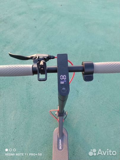 Электросамокат SmartOne 1S PRO 350W до 120 кг