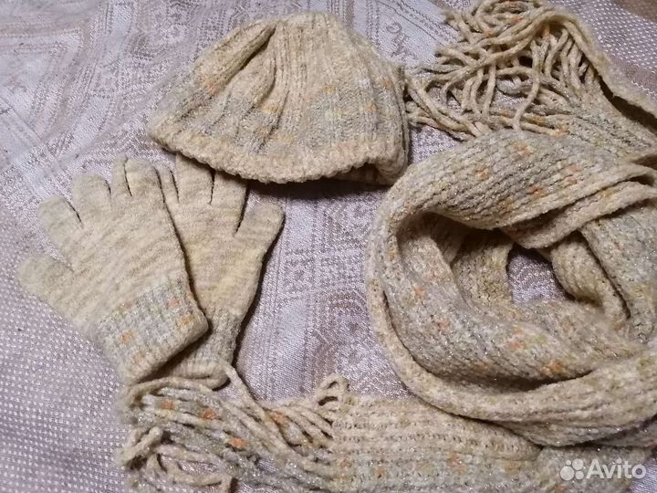 Комплект шапка и шарф для девочки