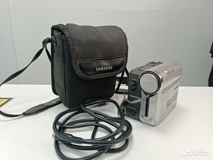 Видеокамера кассетная Samsung VP-D352i PAL