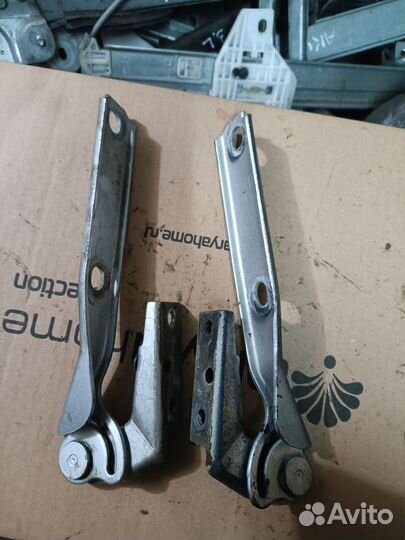 Петли капота Volkswagen Passat B5+