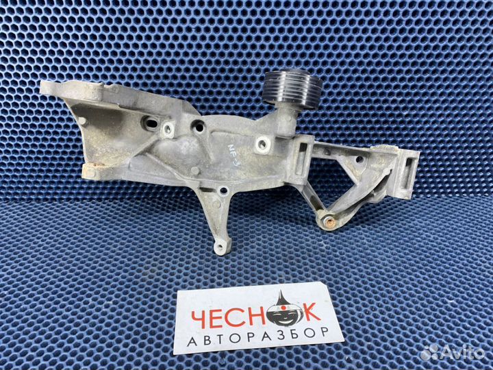 Кронштейн генератора Volkswagen Touareg NF 2