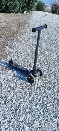 Самокат трёхколёсный б/у