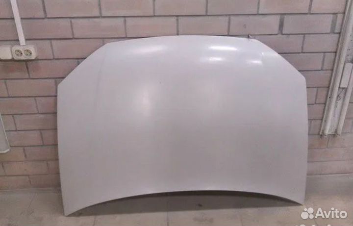 Капот Калина 1. Белый